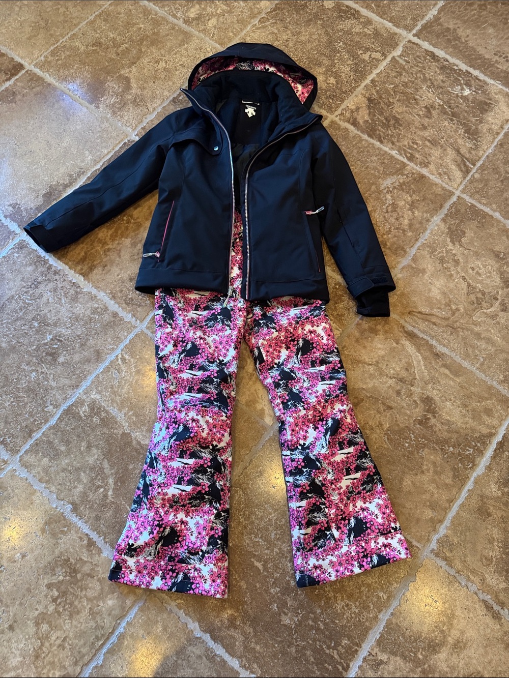 Descente Kids Black & Pink ski set 12